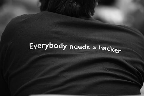 8442476626 f74894c161 hacker