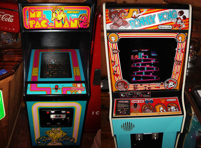 800px Ms. Pac Man Donkey Kong arcade cabinets